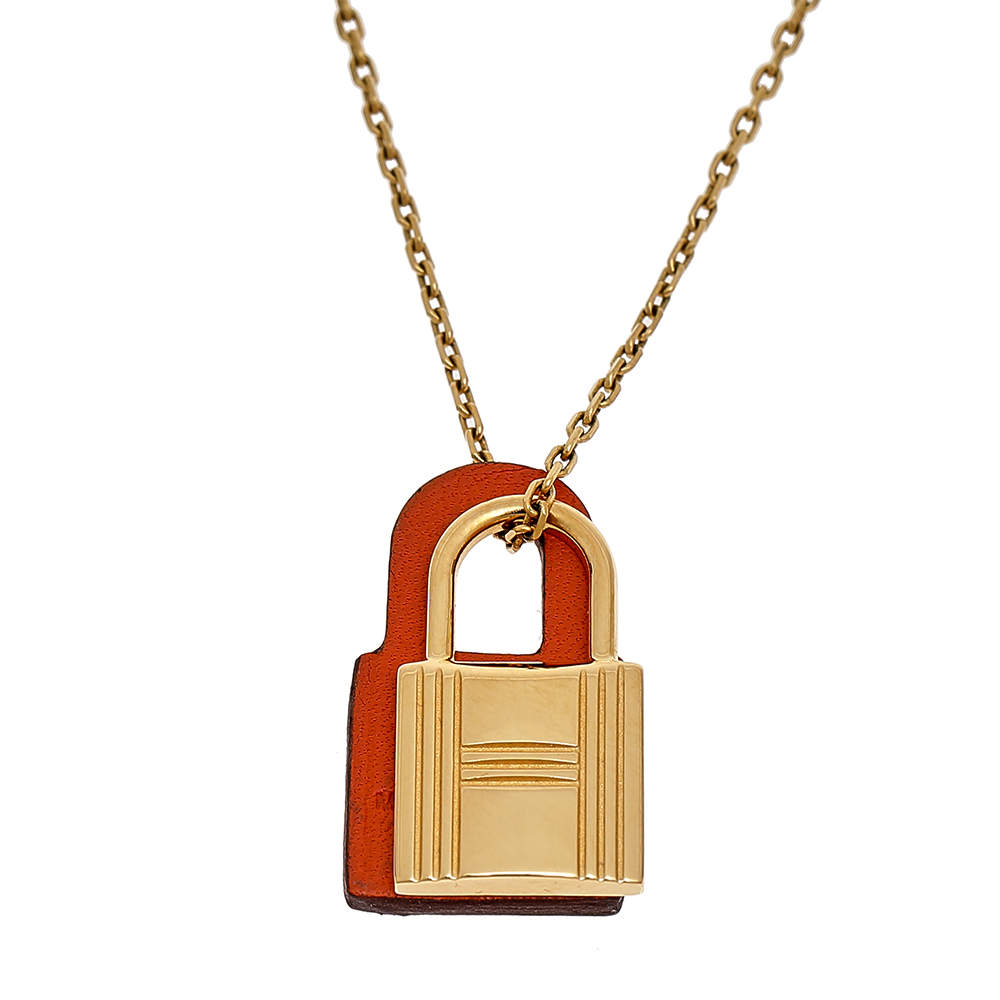 18K Hermes O'Kelly Pendant Necklace