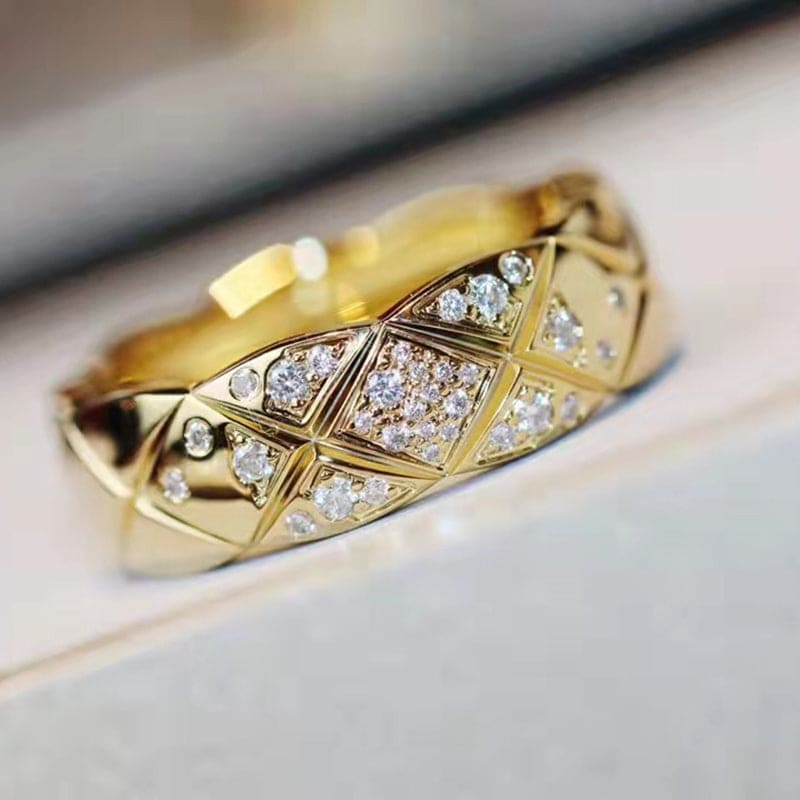 18K Chanel Yellow Gold Coco Crush Diamonds Ring