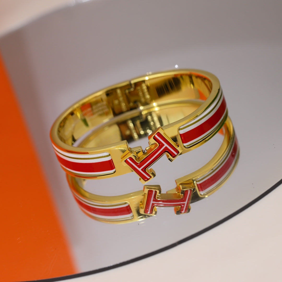 18K Hermes Clic Red & White Bracelet