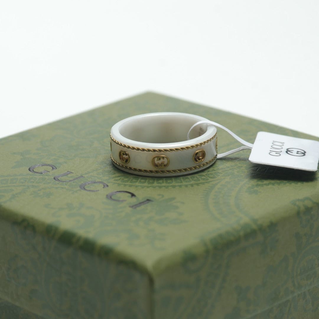 18K Gucci Double Interlocking Gucci Icon White Zirconia Ring