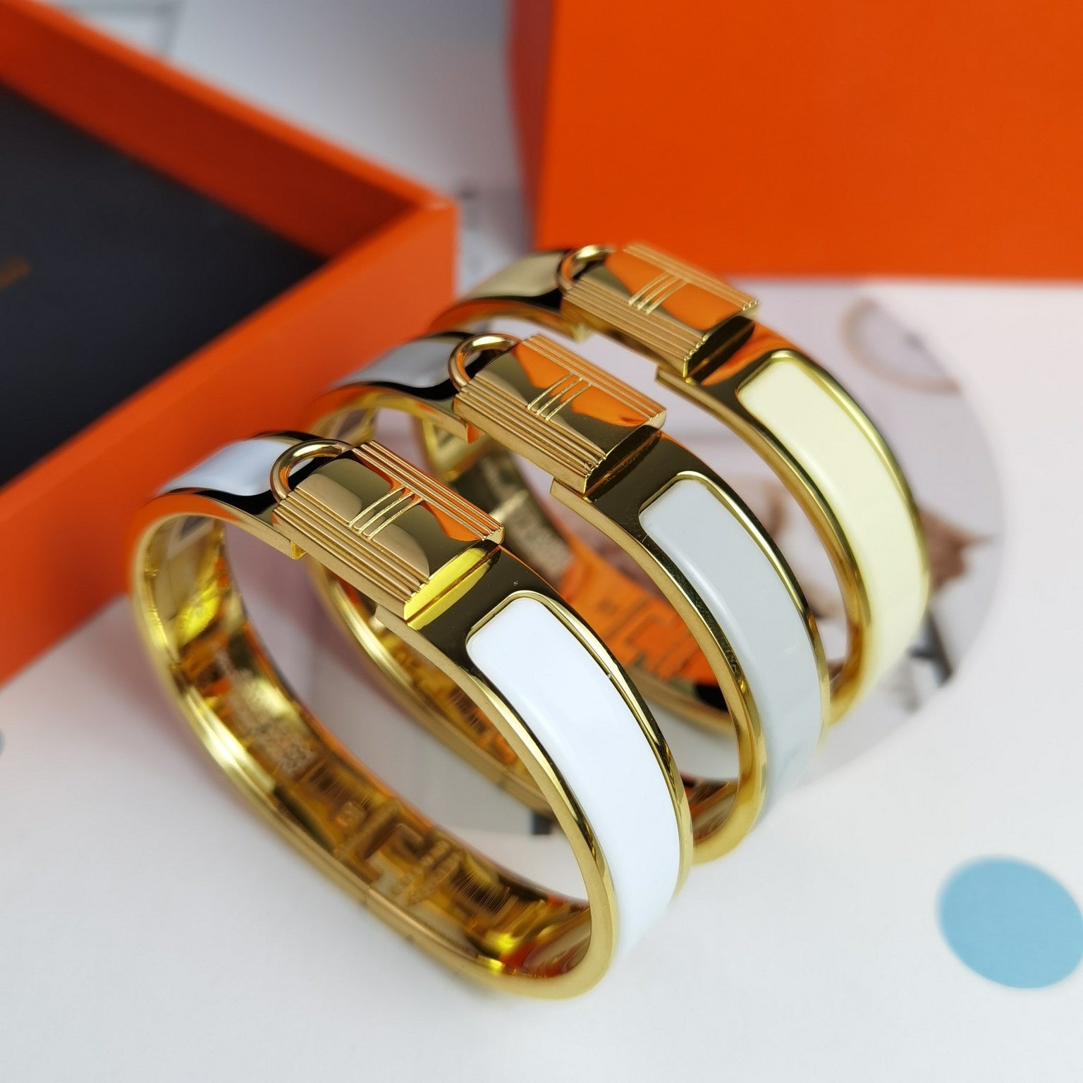 18K Hermes Clic Cadenas White Bracelet