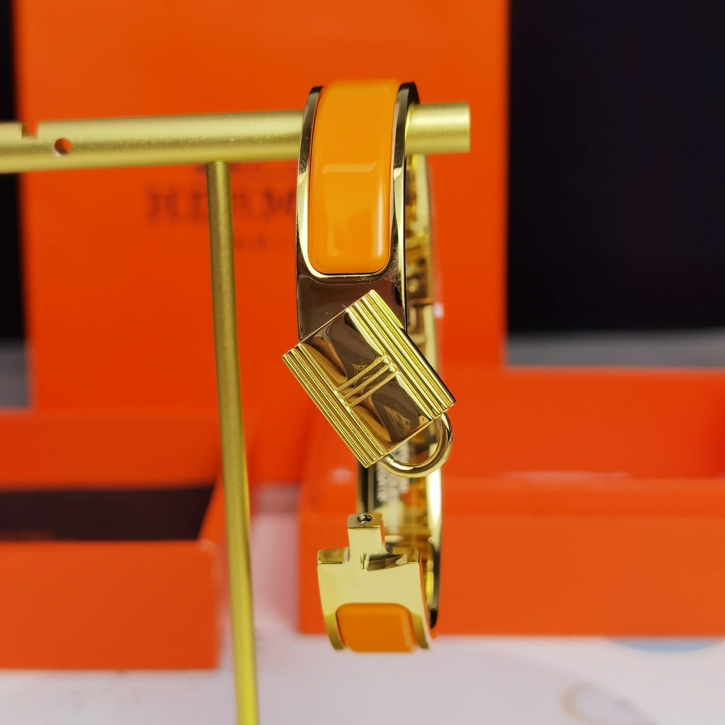 18K Hermes Clic Cadenas Orange Bracelet
