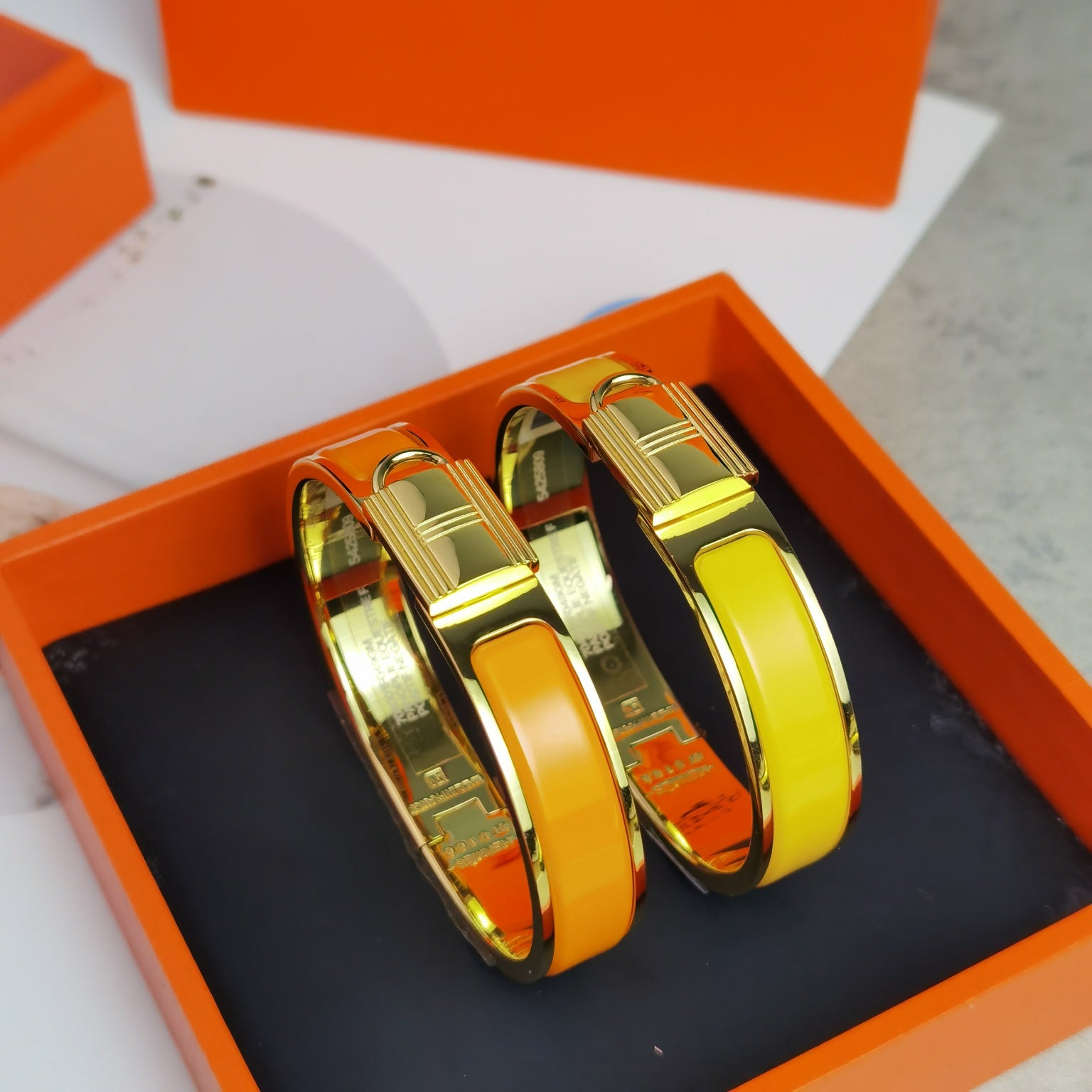 18K Hermes Clic Cadenas Yellow Bracelet