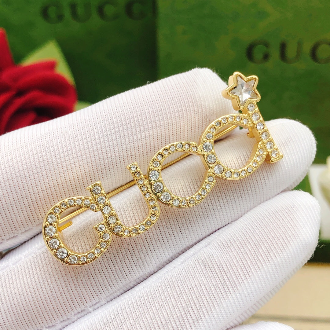 18K Gucci Double Diamonds Brooch