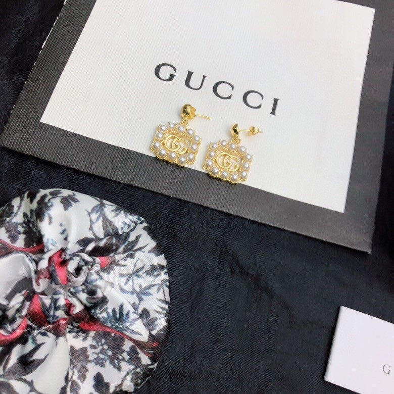 18K Gucci Double Square Pearls Earrings