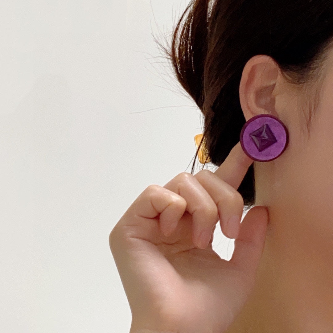 18K Chanel Vintage Purple Earrings