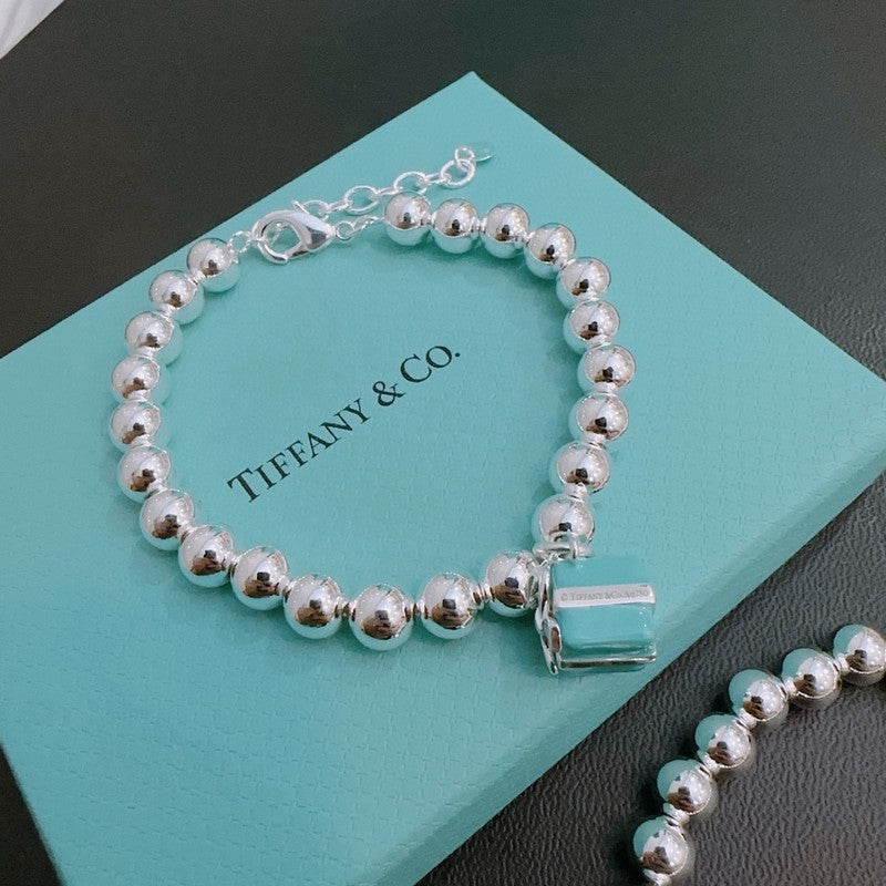 18K Tiffany Return to Blue Gift Box Bracelet