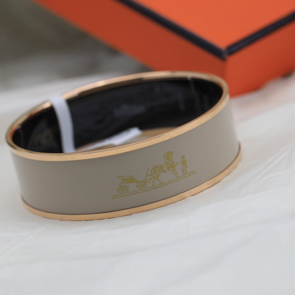 18K Hermes Enamel Cal ̈ ̈che Wide Bangle Bracelet