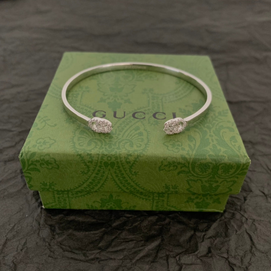 18K Gucci Double Running Diamond Cuff Bracelet