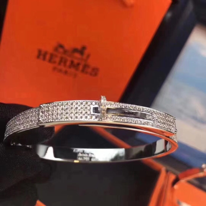 18K Hermes Yellow Gold Kelly Diamonds Bracelet