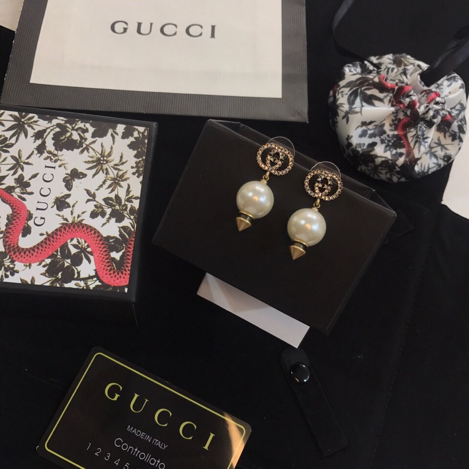 18K Gucci Double Pearl Pendant Earrings