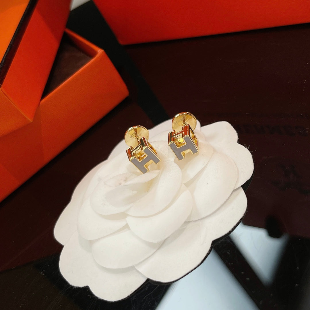 18K Hermes Cage D'H Earrings