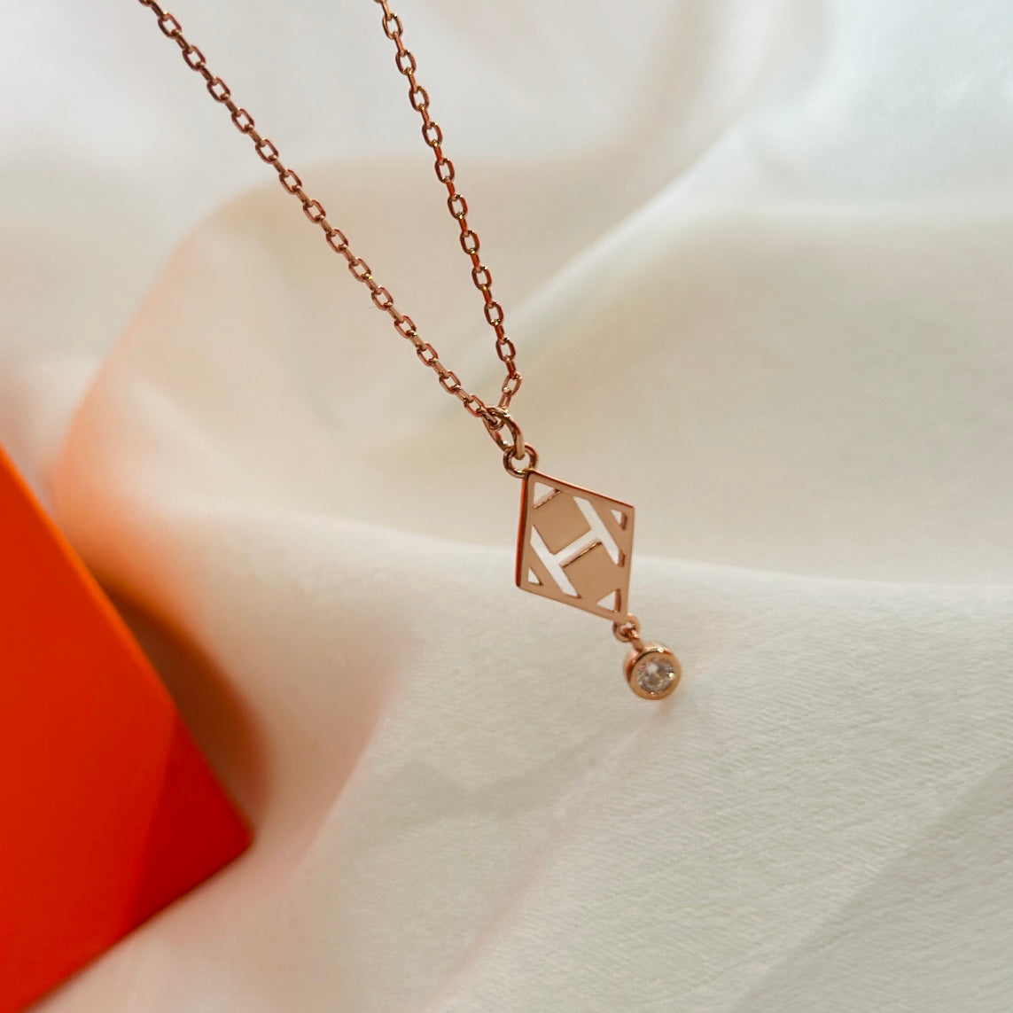 18K Hermes Gambade Pendant Necklace