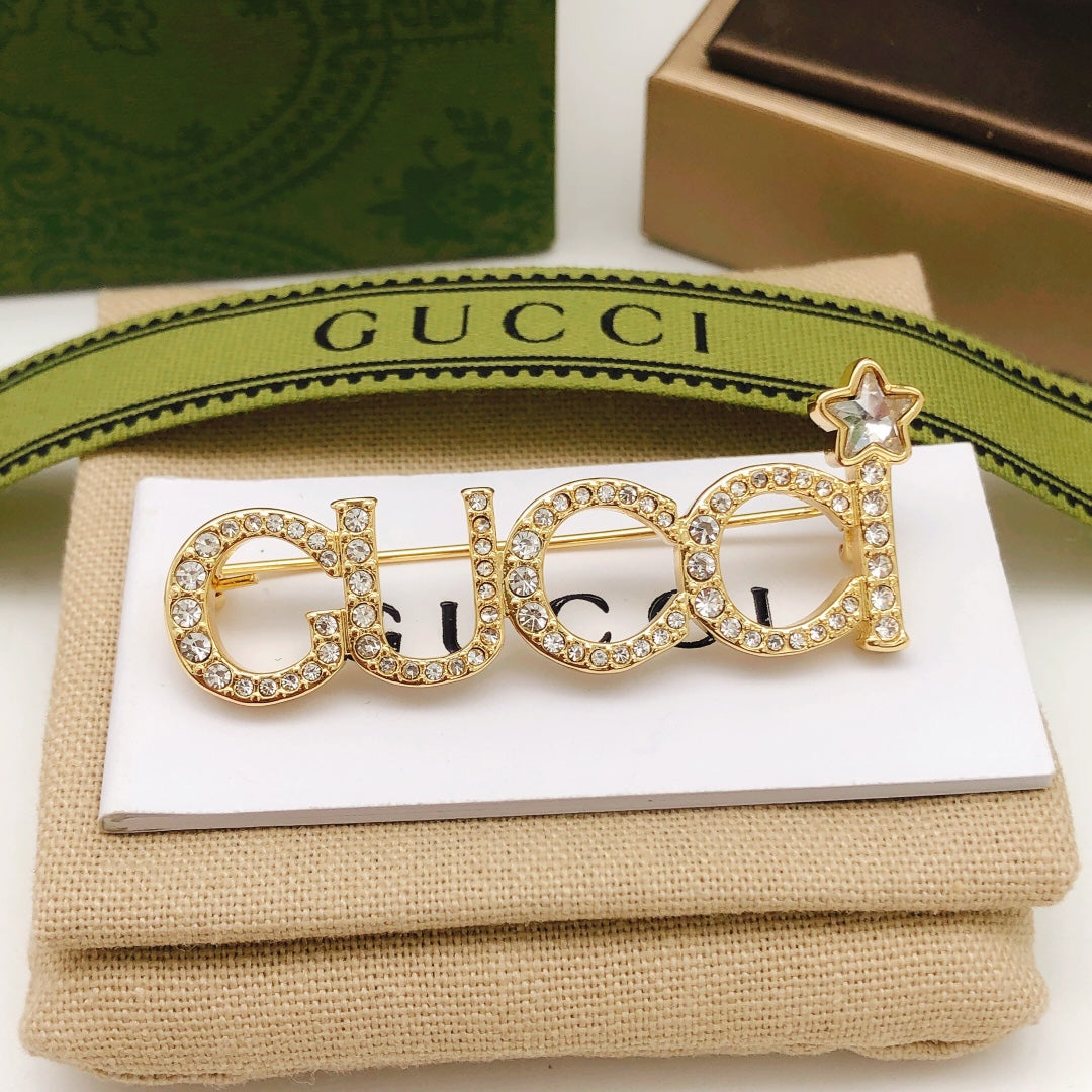 18K Gucci Double Diamonds Brooch