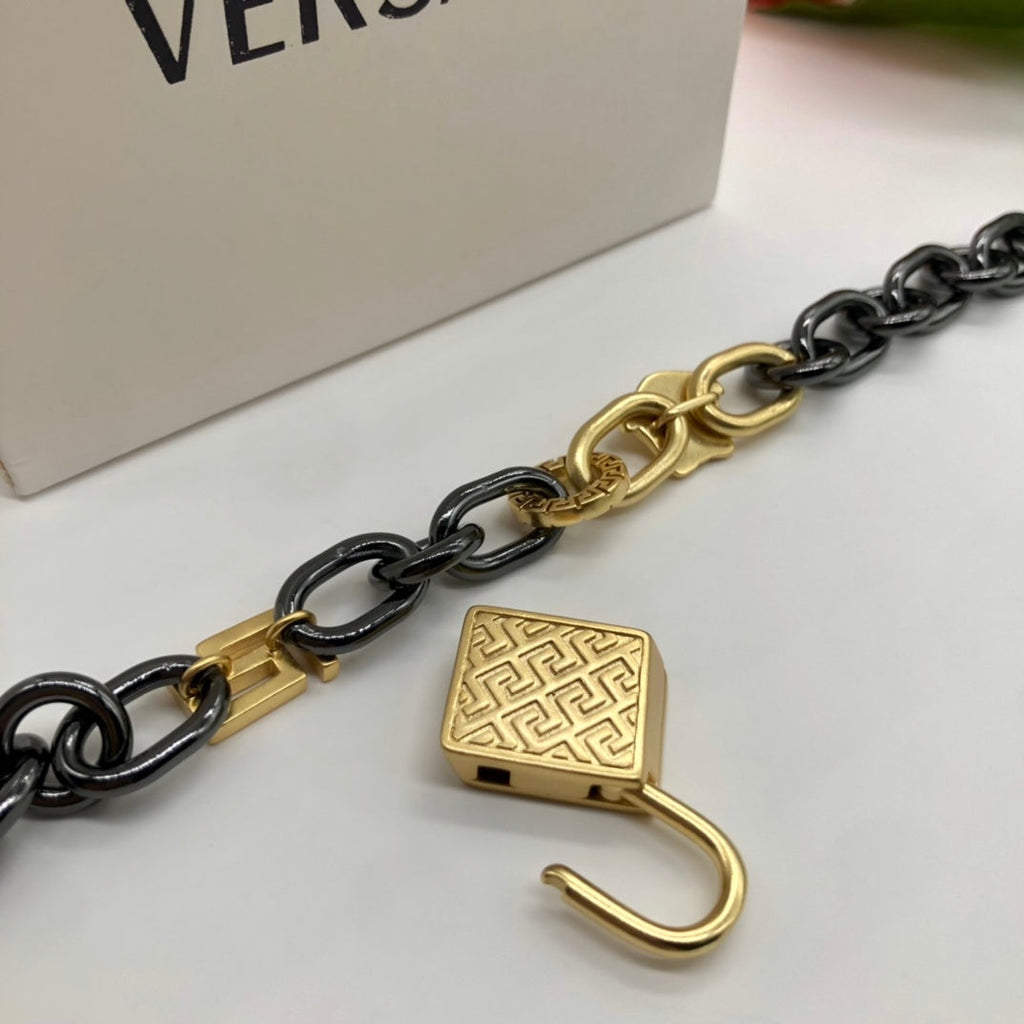 18K Celine Ver Chain Bracelet
