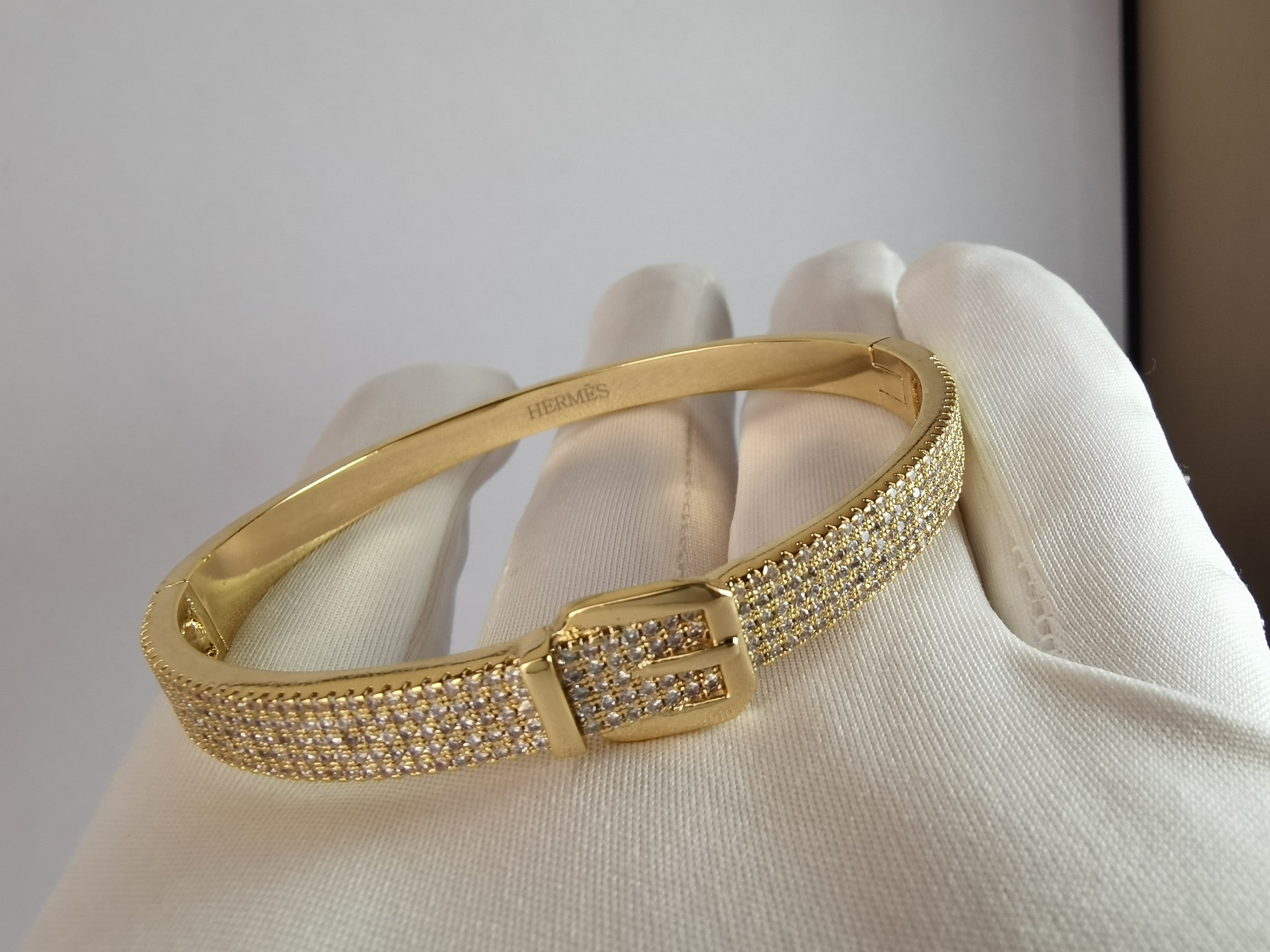 18K Hermes Kelly Diamond Vintage Bracelet
