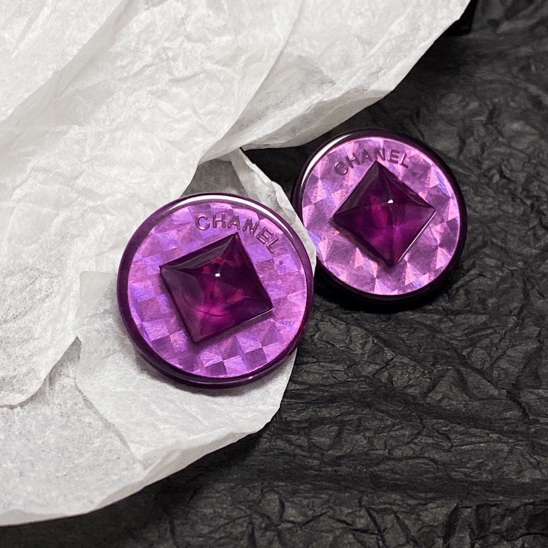 18K Chanel Vintage Purple Earrings