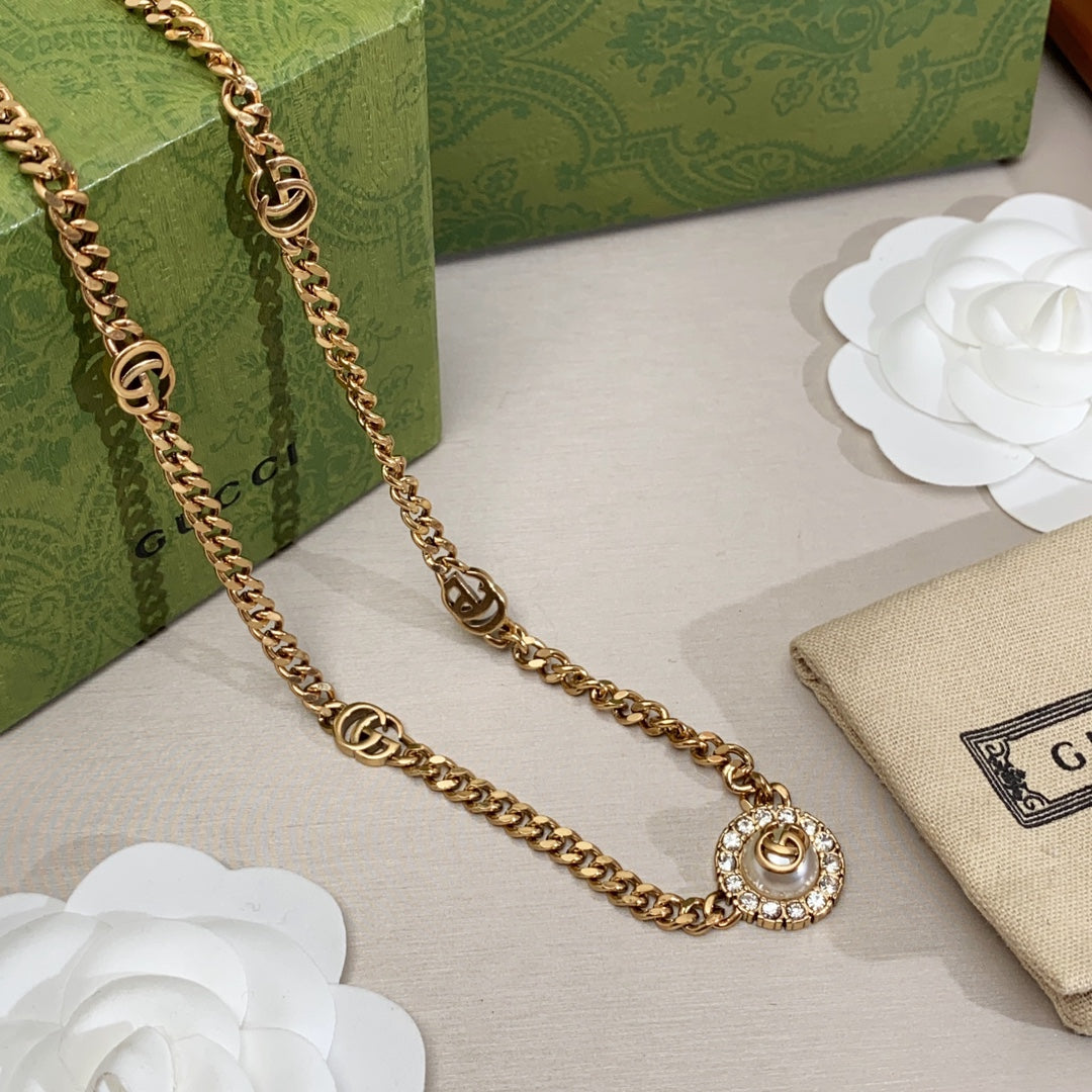 18K Gucci Double Flower Necklace