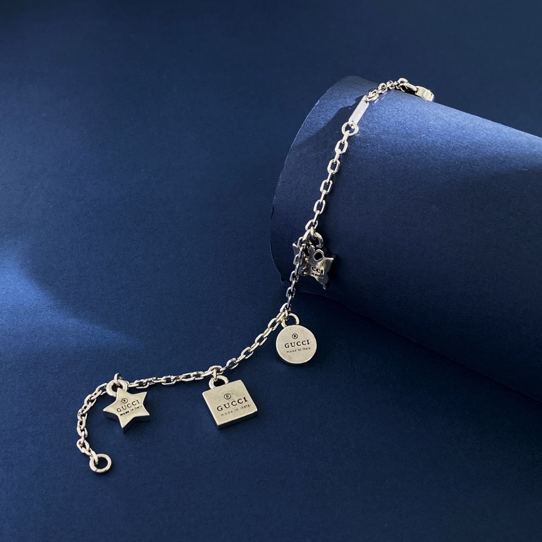 18K Gucci Double Letter Bracelet