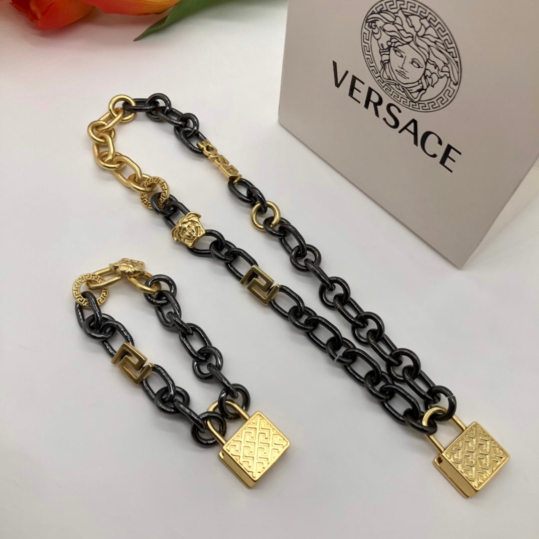 18K Celine Ver Chain Bracelet