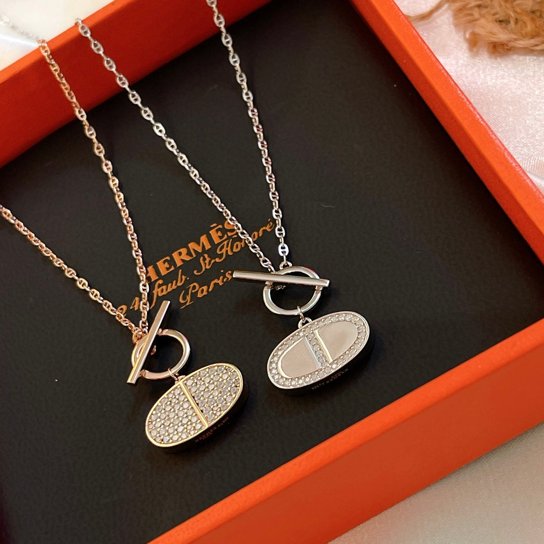18K Hermes Chaine D'ancre Contour Pendant Necklace