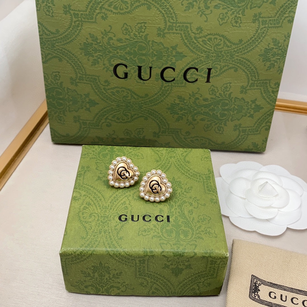 18K Gucci Double Heart Pearl Earrings