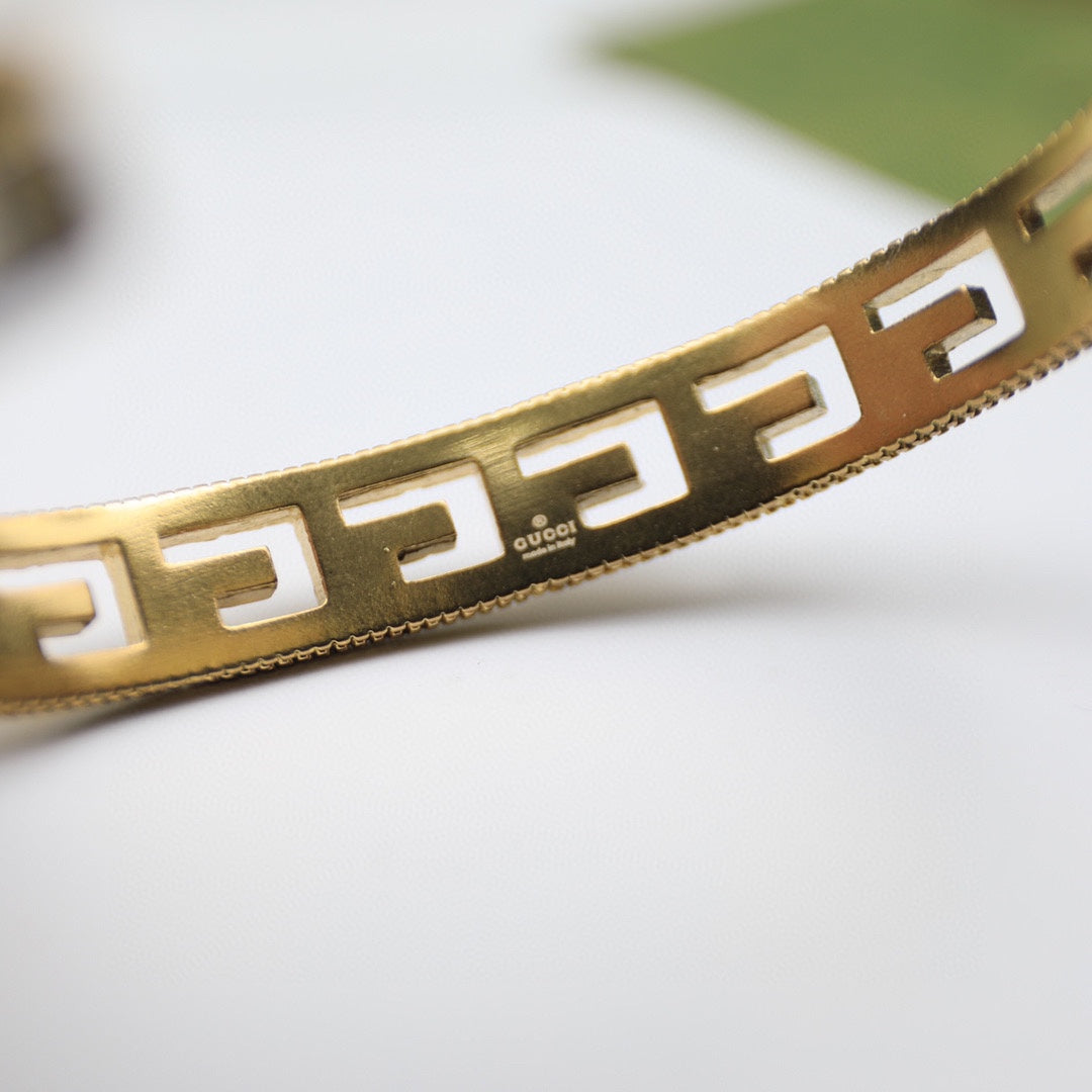 18K Gucci Double Cube Bracelet